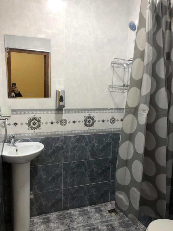 Дом Отель Бадамзар Tachkent Extérieur photo