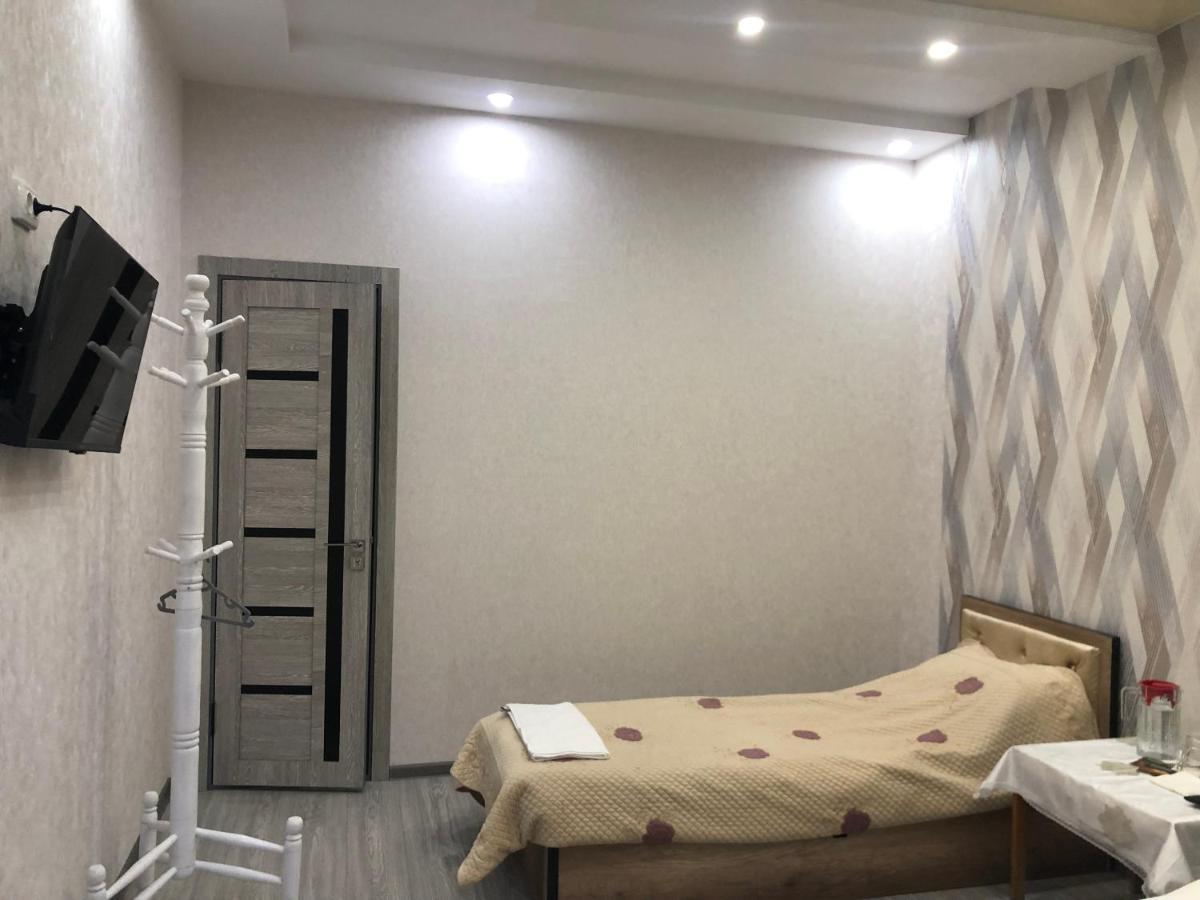 Дом Отель Бадамзар Tachkent Extérieur photo